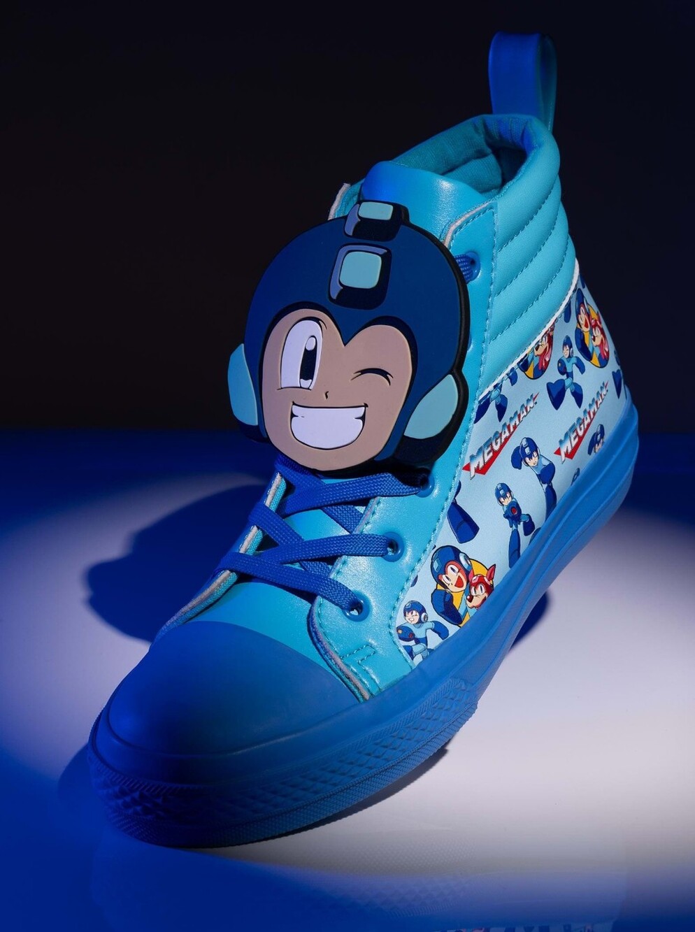 Mega Man Blue High Top Sneaker Men's Size 6.5 Women's Size 7-8 (Foot Bed=9.5")